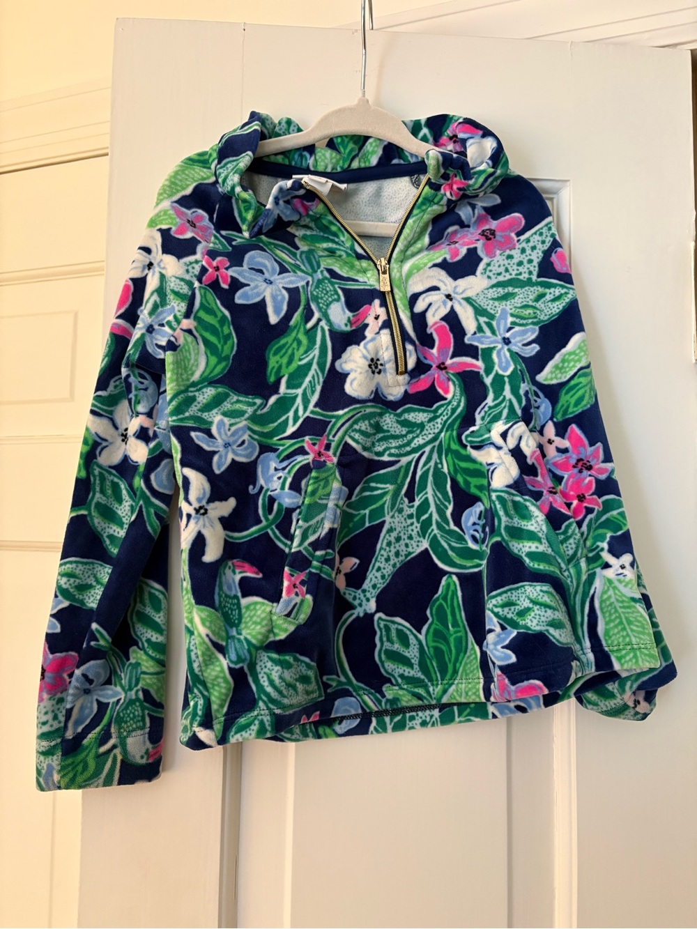 Lily Pulitzer Girls' Navy Floral Matching velour set (sweatshirt and pants)